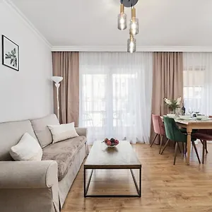 Dmowskiego Kępa Mieszczańska By Renters Apartament